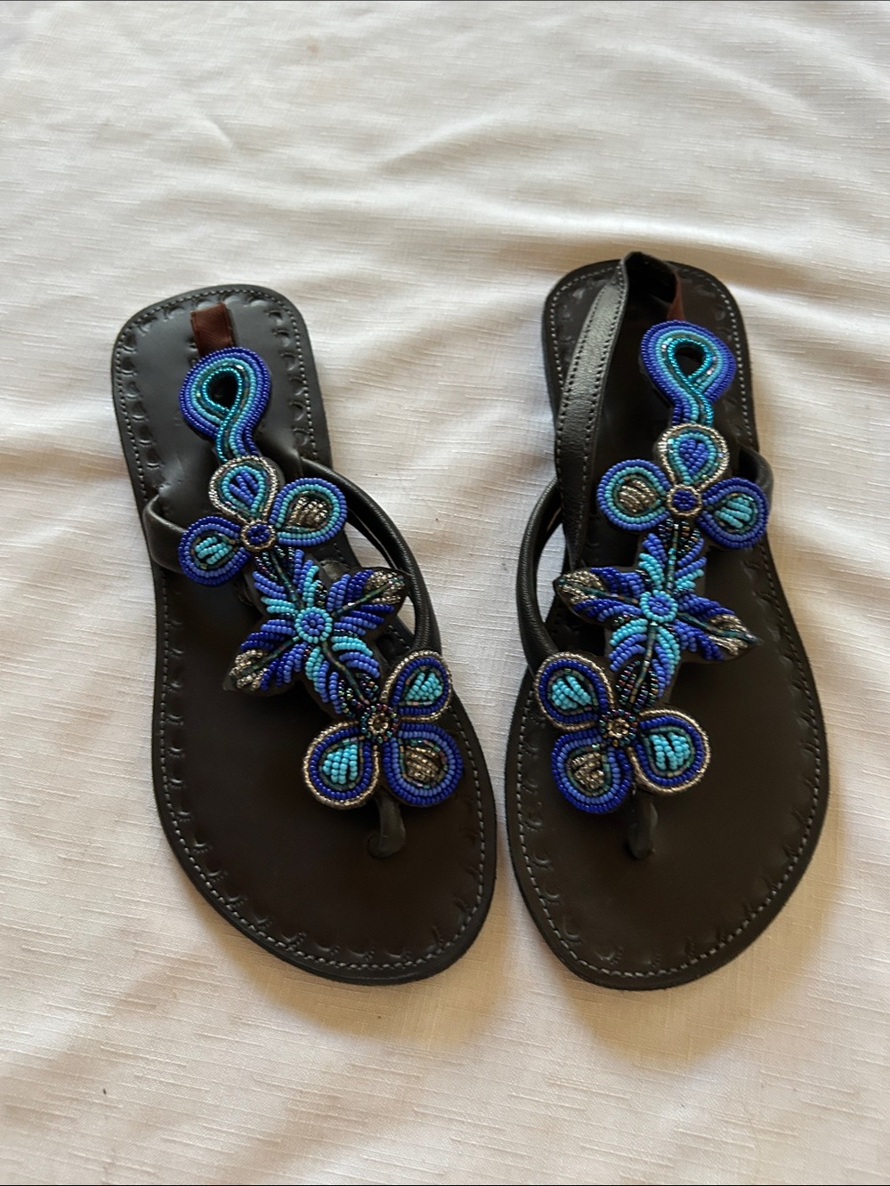 Women's Black Beaded Floral Toe-Post Sandals